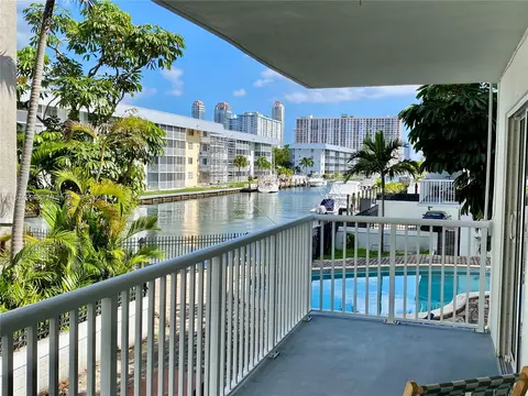 3527 NE 168th St #207, North Miami Beach, FL 33160