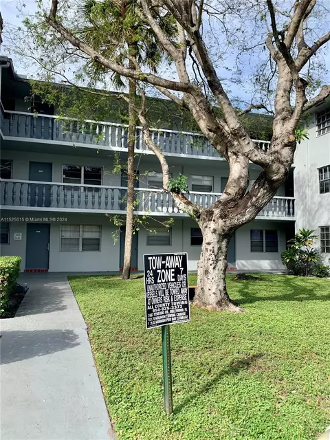 Undisclosed, Hollywood, FL 33021