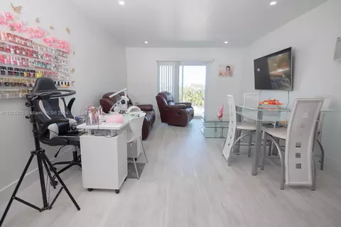 Undisclosed, Hialeah, FL 33012 photo 27