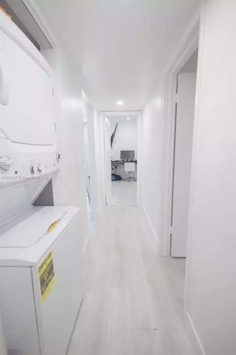 Undisclosed, Hialeah, FL 33012 photo 17
