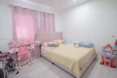 Undisclosed, Hialeah, FL 33012 photo 14