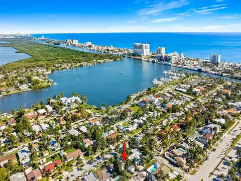 908 Tyler St, Hollywood, FL 33019