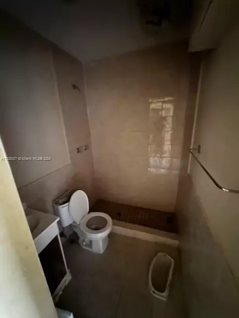 711 E 31st St, Hialeah, FL 33013 photo 7