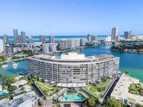 900 Bay Dr #525, Miami Beach, FL 33141
