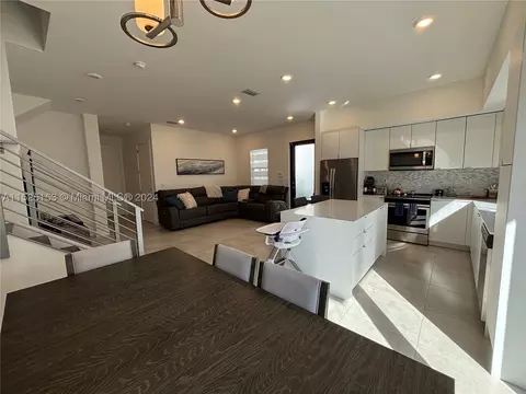 11750 SW 106th Ter, Miami, FL 33186