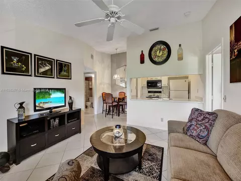 9480 Boca Cove Cir #416, Boca Raton, FL 33428