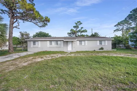 5050 Jeffery Ave, Mangonia Park, FL 33407