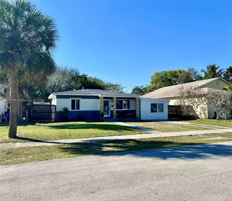 1327 SW 22nd Ter, Fort Lauderdale, FL 33312