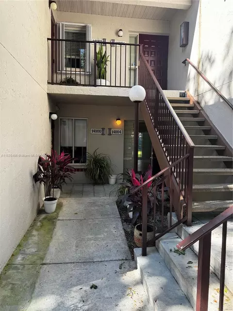 14004 SW 91st Ter #14004, Miami, FL 33186
