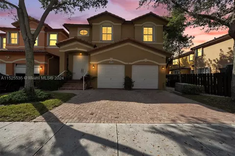 8414 NW 113th Path #8414, Doral, FL 33178