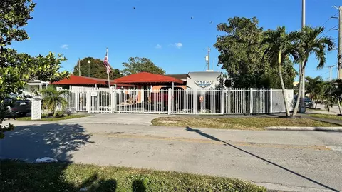 505 E 9th Ln, Hialeah, FL 33010