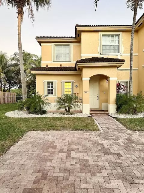 2409 NE 42nd Ave, Homestead, FL 33033
