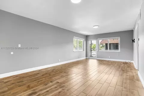 140 NE 19th Ct #206E, Wilton Manors, FL 33305