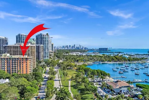 2951 S Bayshore Dr #905, Miami, FL 33133