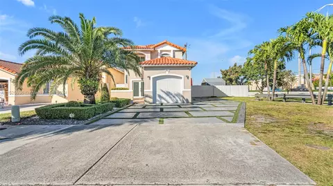 401 W 77th St, Hialeah, FL 33014