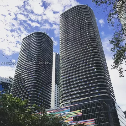 55 SW 9th St #2705, Miami, FL 33130