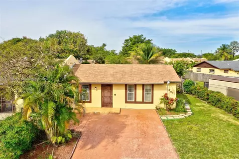 3011 NW 203rd Ln #3011, Miami Gardens, FL 33056