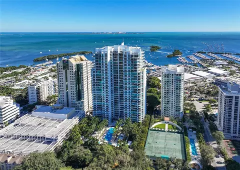 2627 S Bayshore Dr #2306, Miami, FL 33133