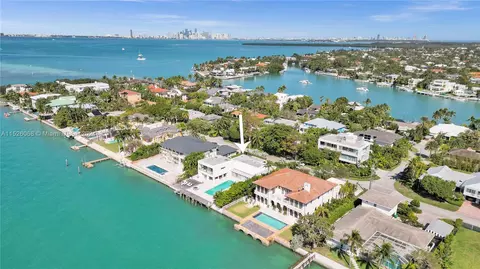 660 S Mashta Dr, Key Biscayne, FL 33149