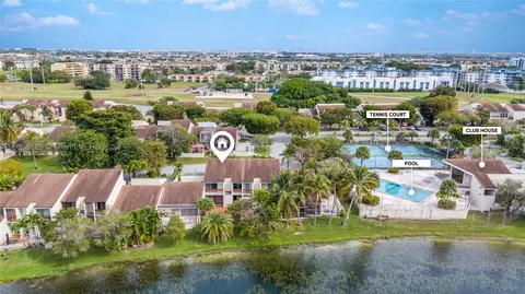 9165 Fontainebleau Blvd #3, Miami, FL 33172