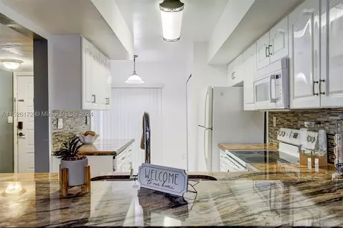 7902 NW 7th Ct #7902, Plantation, FL 33324