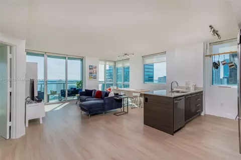500 Brickell Ave #3502, Miami, FL 33131