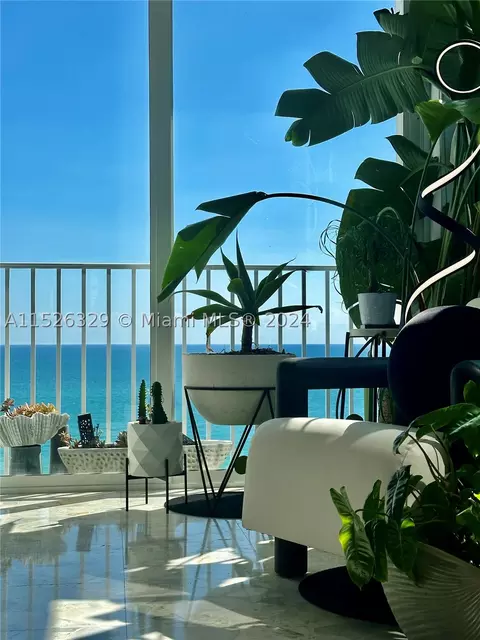 6450 Collins Ave #1501, Miami Beach, FL 33141