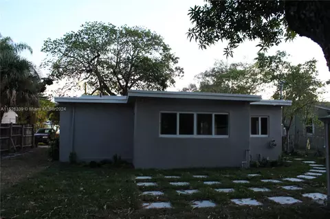 224 SW 3rd Pl, Dania Beach, FL 33004 photo 24