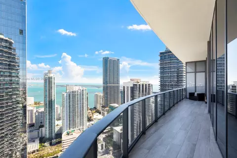 45 SW 9th St #PH4801, Miami, FL 33130