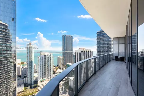 45 SW 9th St #PH4801, Miami, FL 33130