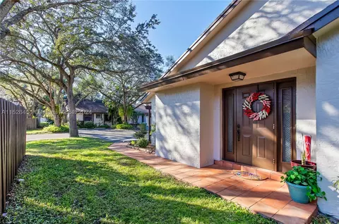 1551 NW 96th Way, Pembroke Pines, FL 33024