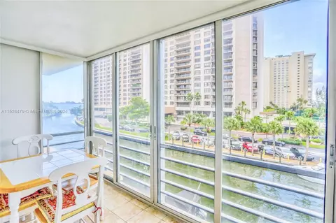 1750 NE 115th St #404, Miami, FL 33181