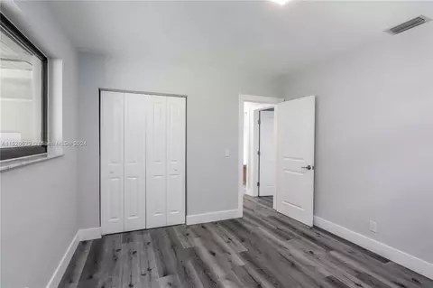 242 E 42nd St, Hialeah, FL 33013 photo 15