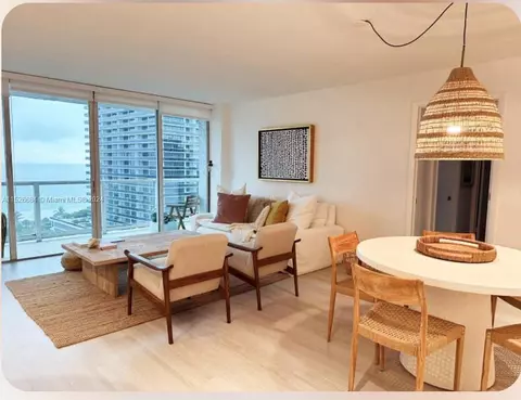 5900 Collins Ave #1504, Miami Beach, FL 33140