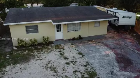 6420 Washington St, Hollywood, FL 33023