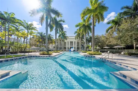 5300 NW 87th Ave #805, Doral, FL 33178