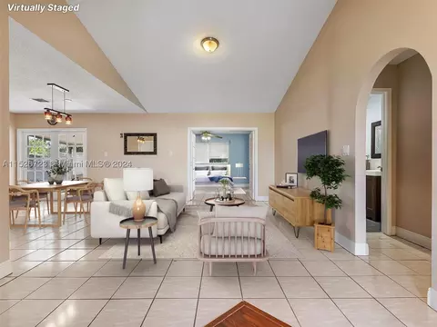10760 SW 160th St, Miami, FL 33157