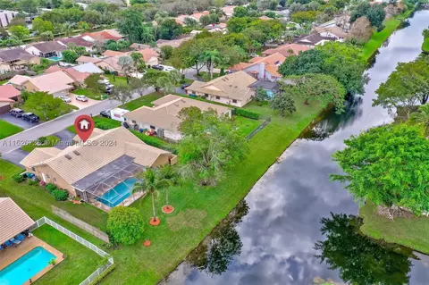 1564 NW 97th Ter, Coral Springs, FL 33071