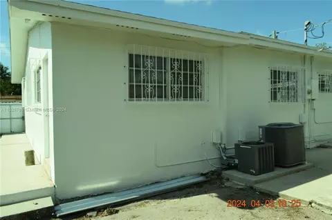 Other - 891 W 53rd St, Hialeah, FL 33012 photo 3 of 11