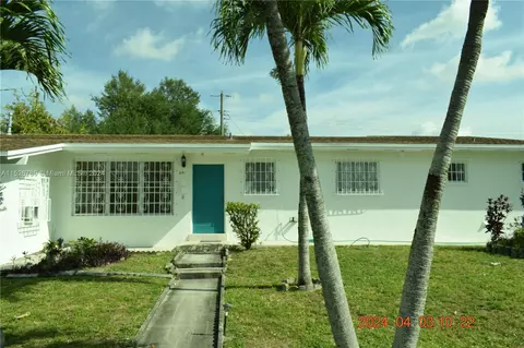 Exterior - 891 W 53rd St, Hialeah, FL 33012 photo 2 of 9