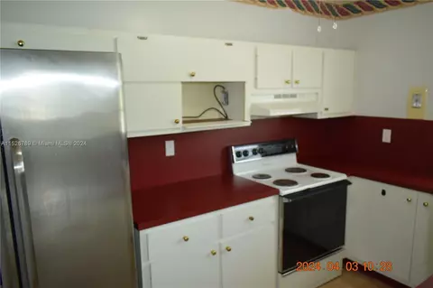 Kitchen - 891 W 53rd St, Hialeah, FL 33012 photo 1 of 5