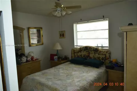 Bedroom - 891 W 53rd St, Hialeah, FL 33012 photo 2 of 4