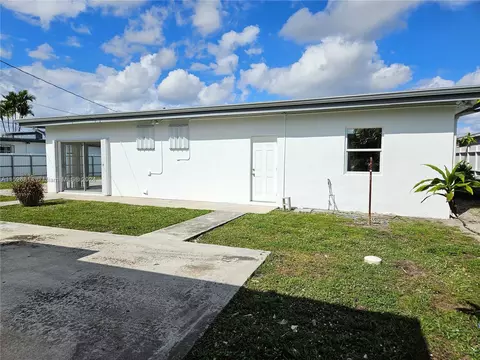 Exterior - 722 E 46th St, Hialeah, FL 33013 photo 5 of 8