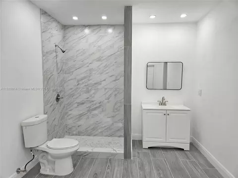 Bath - 722 E 46th St, Hialeah, FL 33013 photo 4 of 4