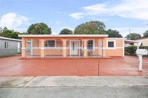 454 E 64th St, Hialeah, FL 33013 photo 1