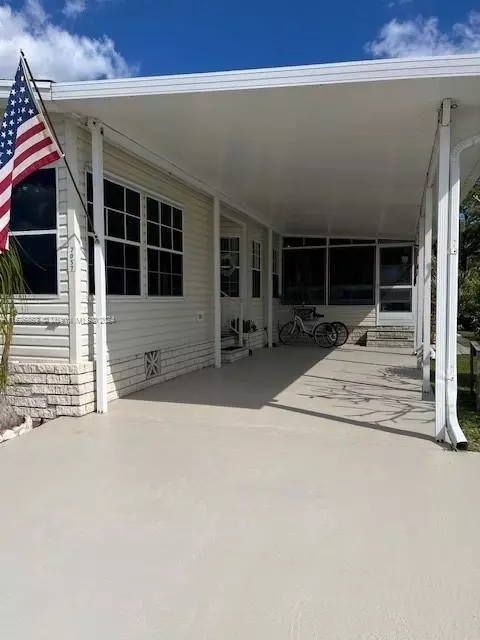 Undisclosed, Stuart, FL 34997 photo 20