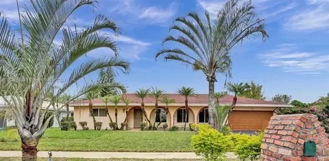 6721 SW 17th St, Plantation, FL 33317
