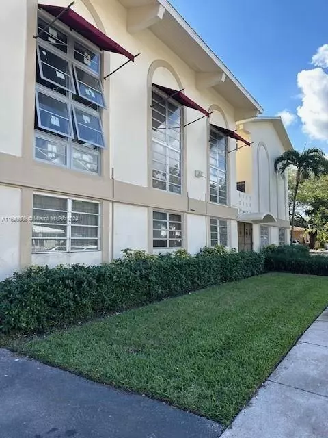 234 Antiquera Ave #1, Coral Gables, FL 33134