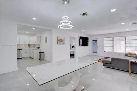 267 NW 30th Ter, Fort Lauderdale, FL 33311