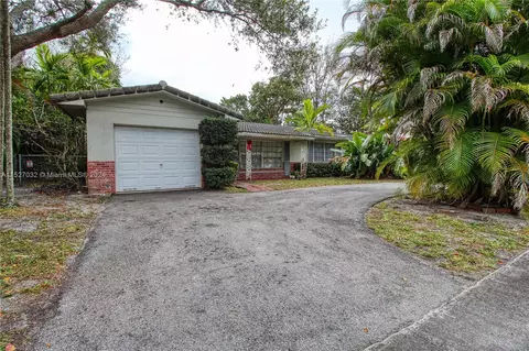 5420 Pierce St, Hollywood, FL 33021
